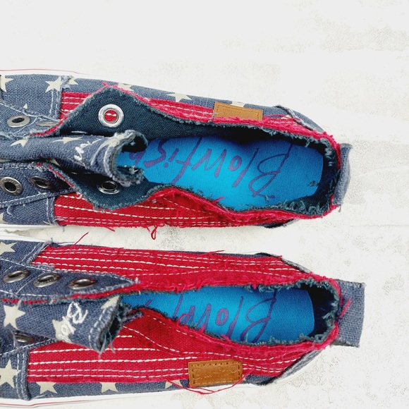 NEW Blowfish Malibu Bettie Stars Stripes Distressed SlipOn Low Top Sneakers F284 - Picture 9 of 10
